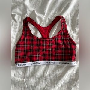 🌊 Calvin Christmas bra!